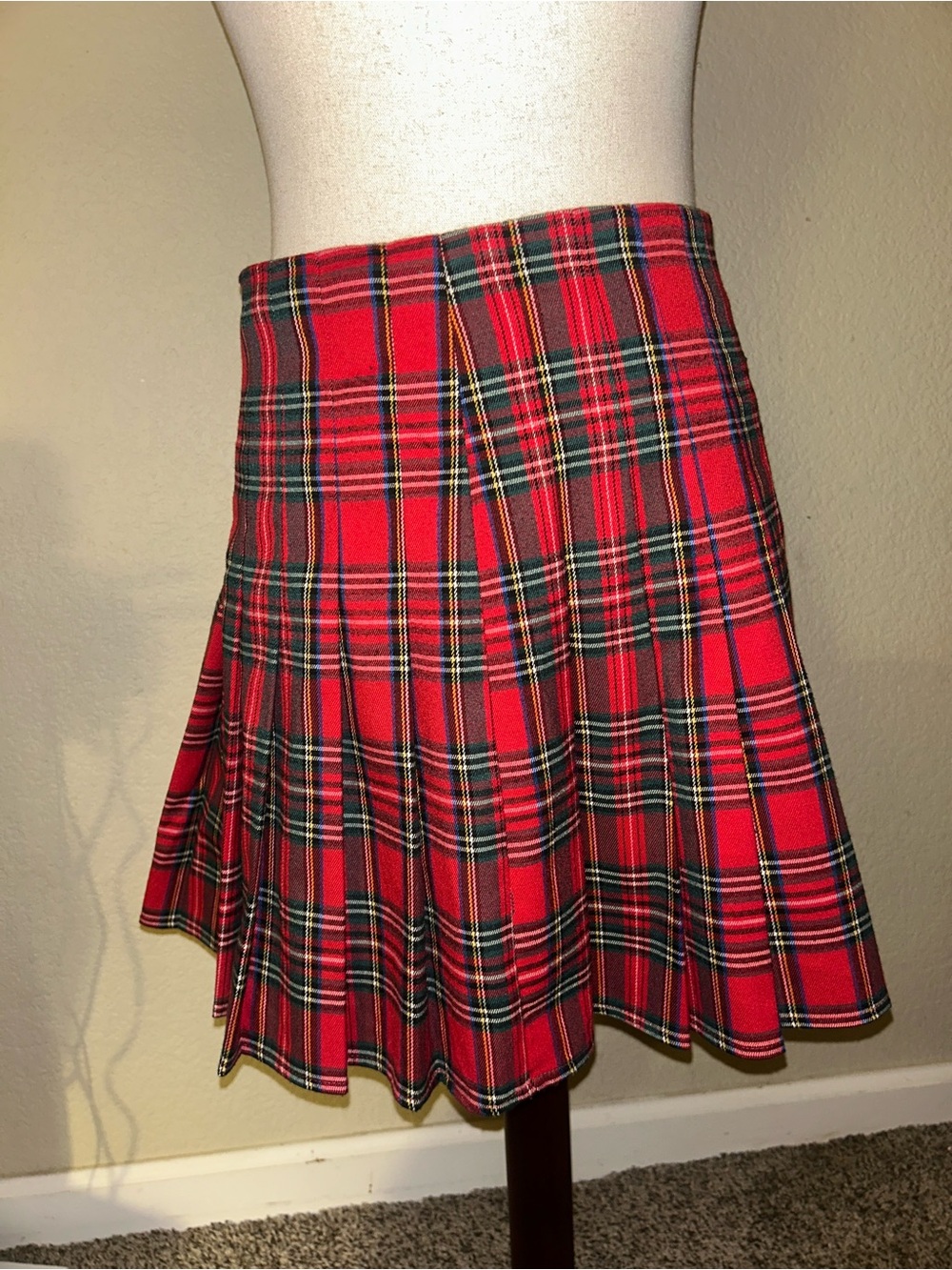 Brandy Melville School Girl Red Plaid Pleated Skirt